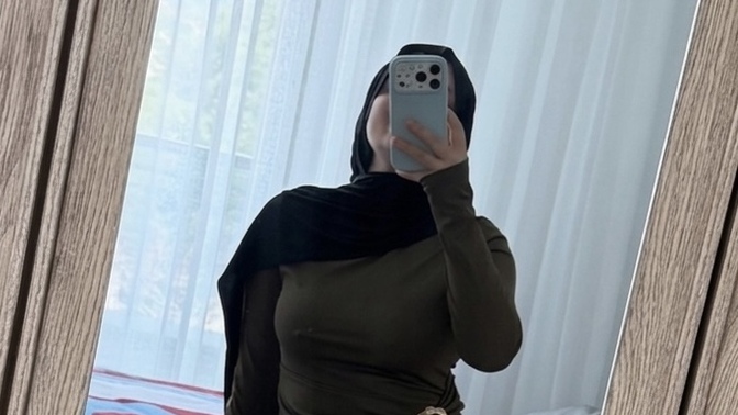 Bugun evde yeni gelen elbisemi denedim güzel olmuş mu sizce?