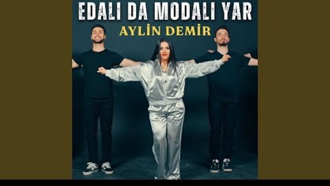Anlık modunuz nasıl bakalım, bir neşe vuku buldu kalbimde oynayasım geliyor kim eşlik eder?