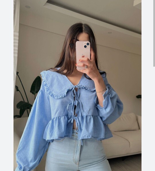 Kadın stilinde çocuksu kız imajı! Bebe yaka gömlek giysem benimle dalga geçerler mi?