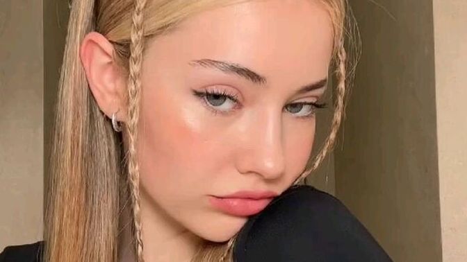 Bu saç modeline 10 üzerinden kaç puan verirsiniz?