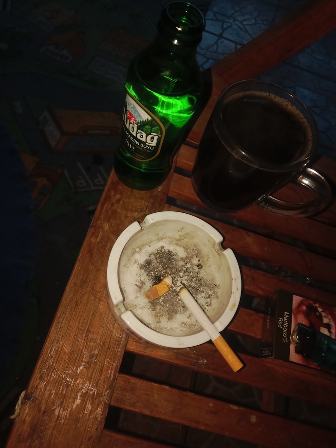 Akşam kahvesi içmek uyku düzenini bozar mı yoksa size iyi geliyor mu?