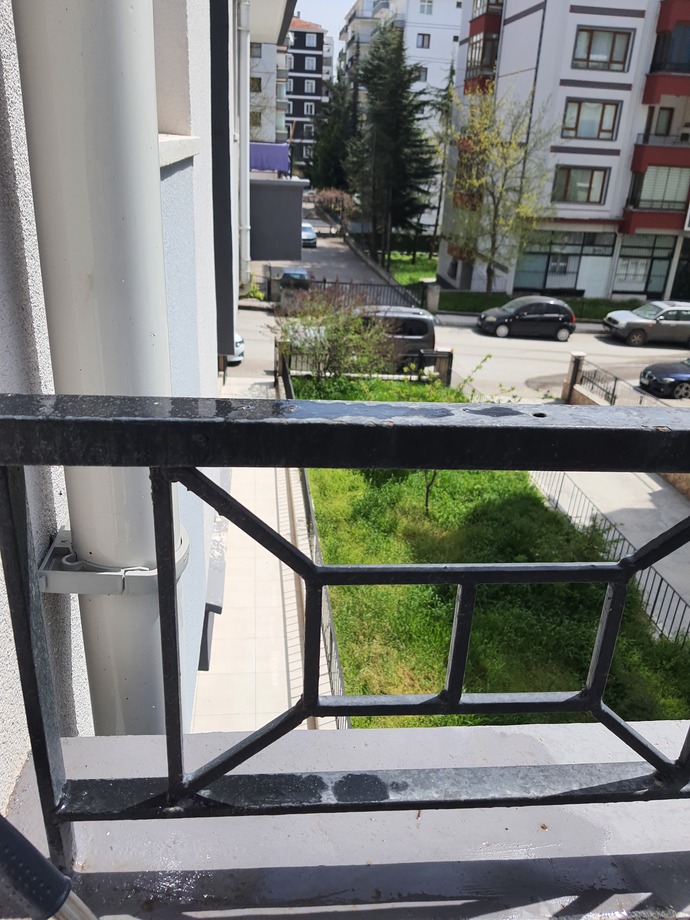 Üst komşu halı yıkayıp kırık borudan eve su bastı, sorumluluk kimde şimdi?