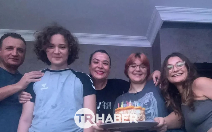 Bu fotoğraf aslında bütün bu olayın habercisi değil miydi sizce, siz ne görüyorsunuz?