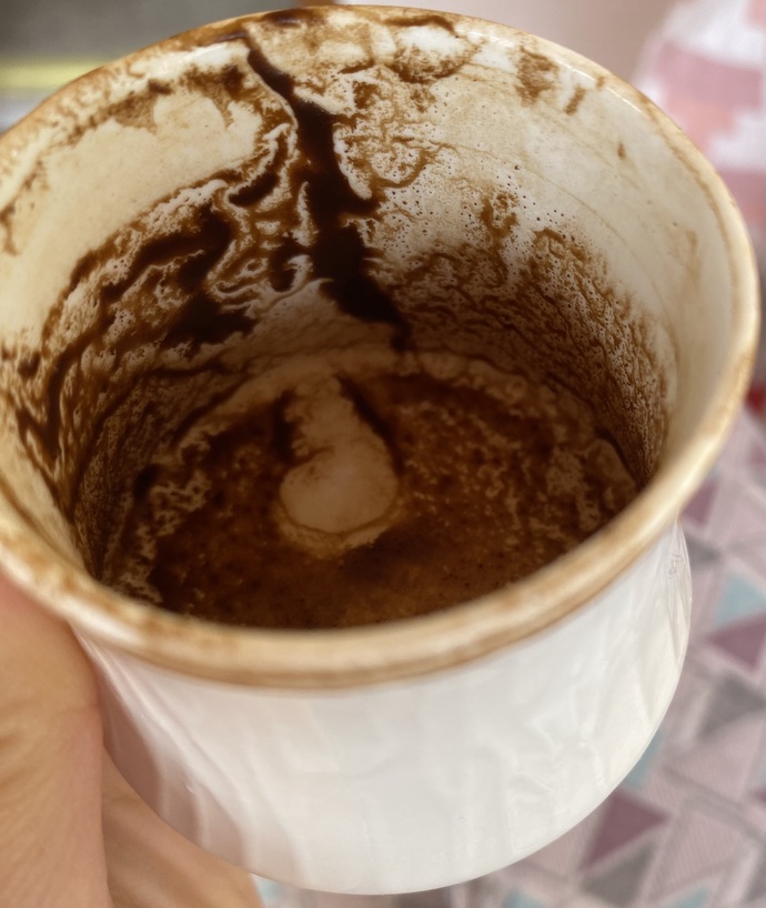 Aranızda Ciddili fal bakabilen var mı?