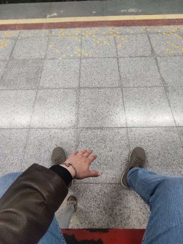 Günaydınnnlar, bugün zoraki bir izne daha çıkarıldım çünkü iznim birikiyormuş siz ne yapıyorsunuz?