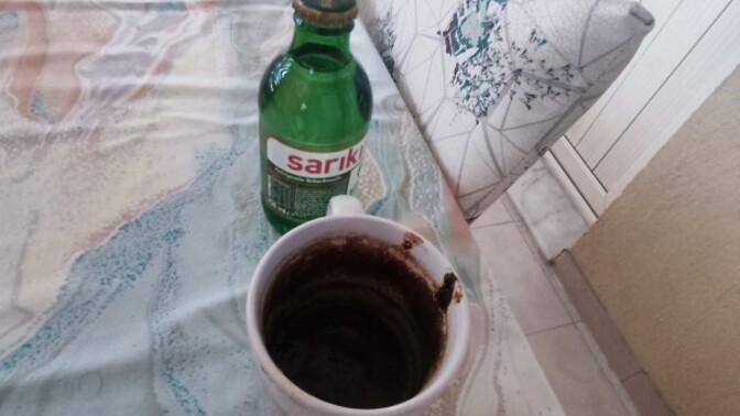 Benimle çok sert bir kahve içmek ister miydiniz?