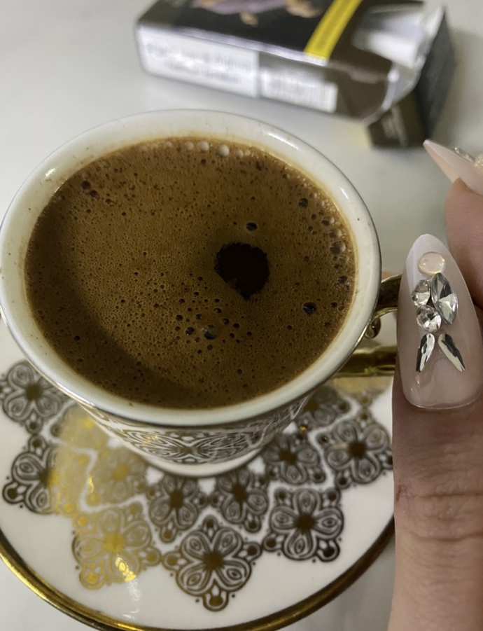 Kimler benimle kahvelenmek ister, siz kahveyi nasıl içiyorsunuz?