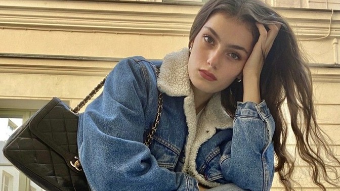 Jean kombinlerini daha çok spor mu yoksa şıklaştırarak mı yaparsınız?