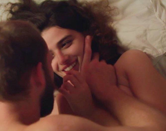 Seks anında partnerinizin gülmesi libidonuzu düşürür mü?