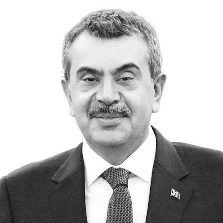 Akp dinden ahkam keserken okullarda kadrosuz öğretmen çalıştırması insan haklarına aykırı ve emeğin sömürülmesi değil midir?