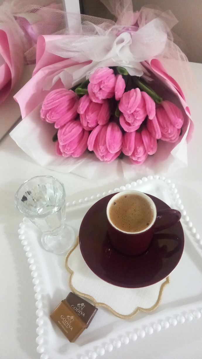 Işten eve gelince yorgunluğunuzu bir fincan kahve mi alır bir bardak çay mı alır?