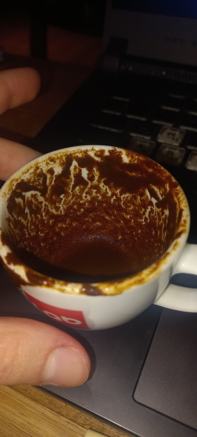 Falimda ne cikmis? hisleri yuksek olanlar yorumlar mi?