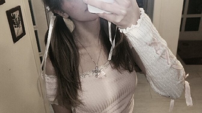 Biraz da pembe mi giyinsem diyorum?