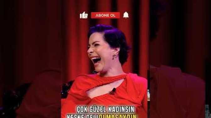 Çılgın kahkaha doğal bırakılmalı mı, yoksa daha usturuplu mu olmalı?