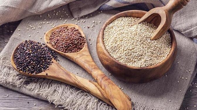 Kinoa mı, chia mı? Hangi tohum daha sağlıklı?