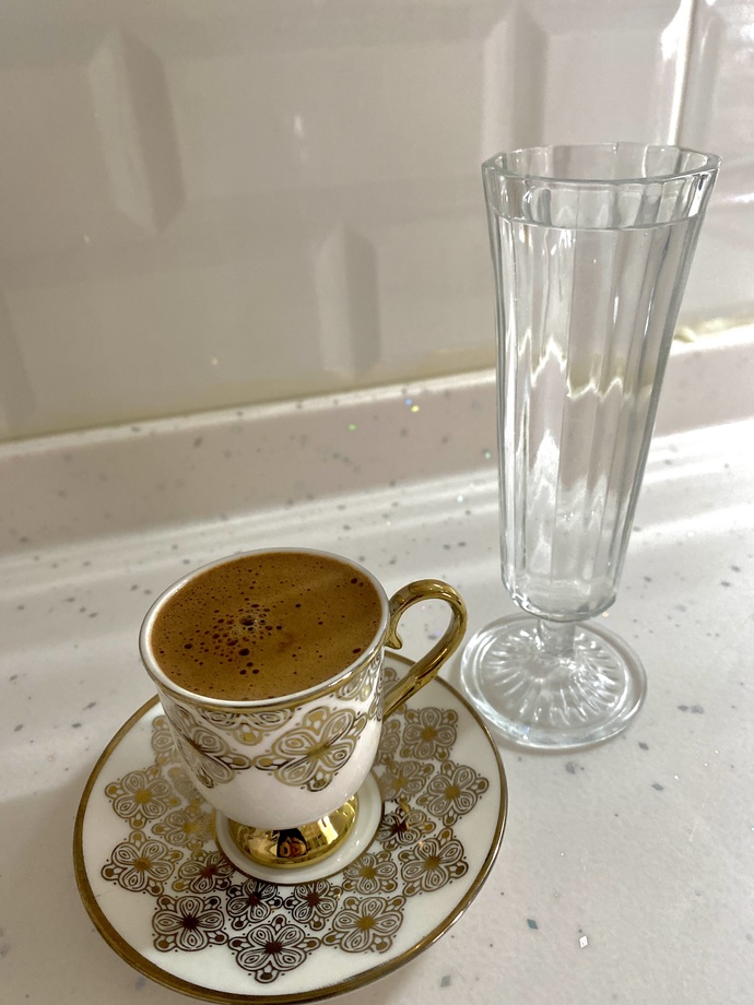 Nasılsınız ahali, kim şöyle hak edilmiş bir kahveyle kahvelenmek ister?