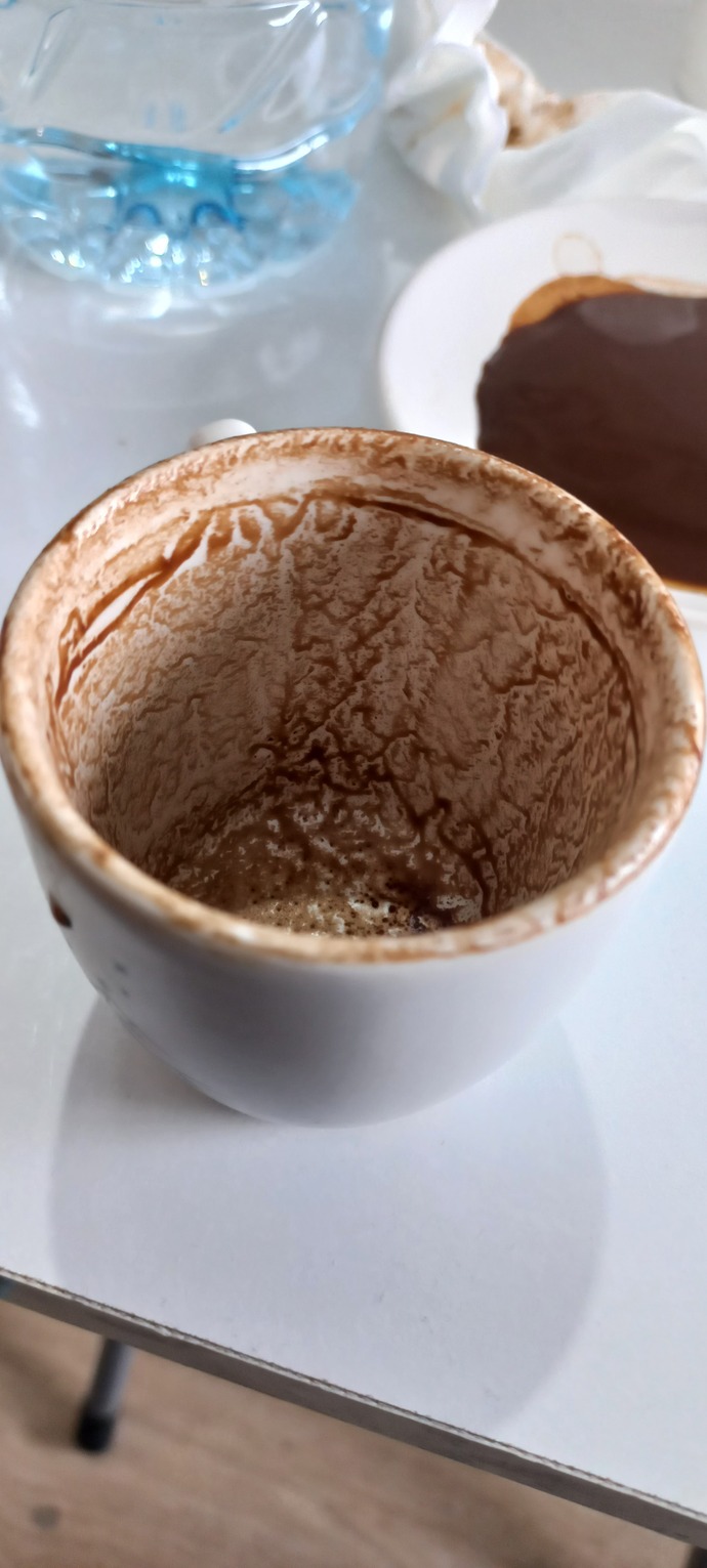 Arkadaşlar kahve falıma bakar mısınız, yorumlarınız ne olur?