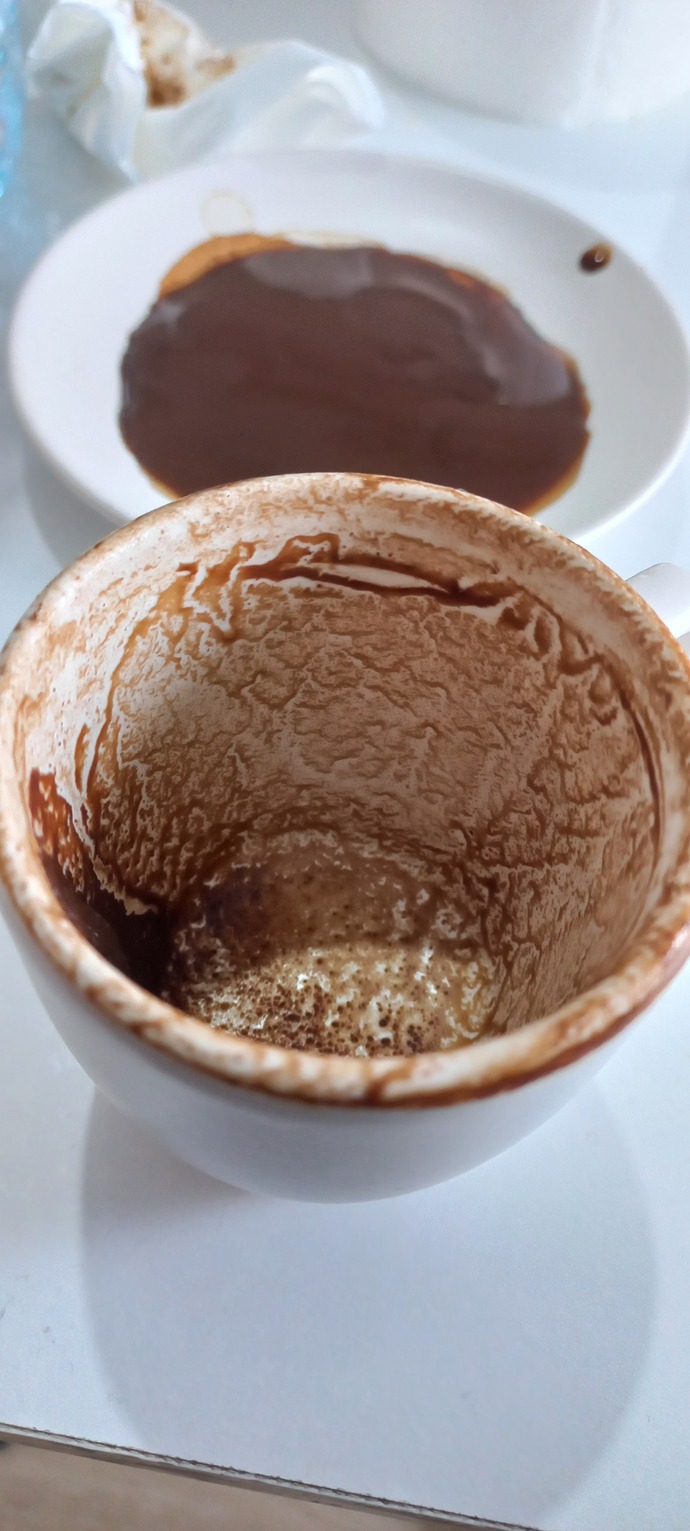 Arkadaşlar kahve falıma bakar mısınız, yorumlarınız ne olur?