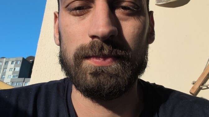 Sakallarimi kesmeli miyim?