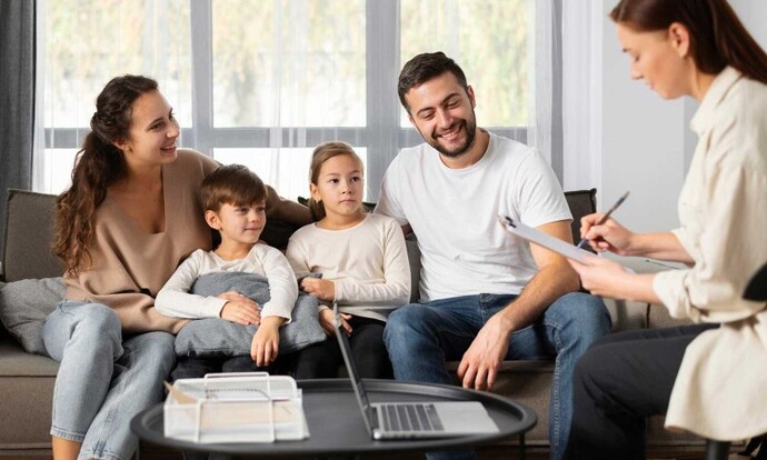 Okul saldırılarının asıl sebebi ne, şiddet içeren diziler mi yoksa aile terbiyesi mi?