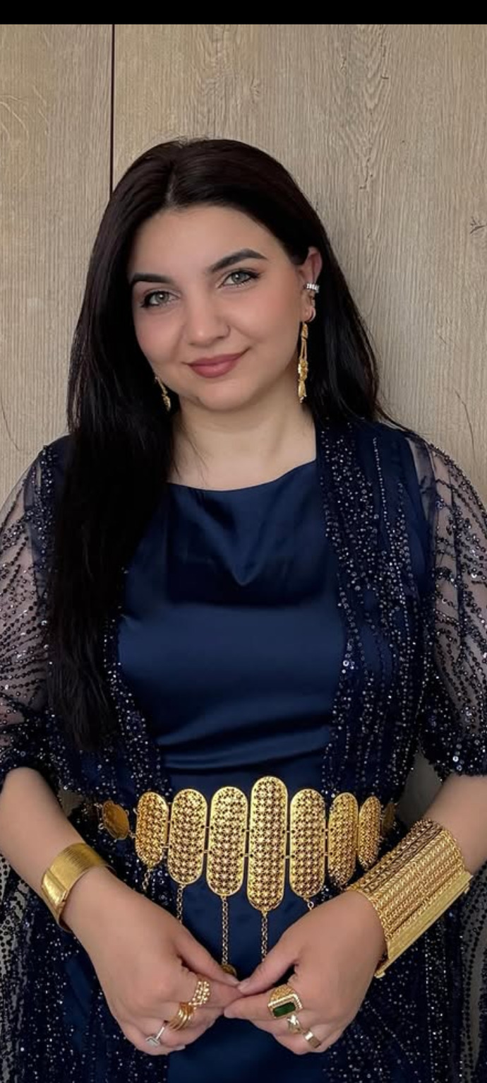 Sizce bu kadın güzelmi fenomenmis?