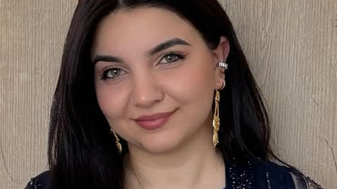 Sizce bu kadın güzelmi fenomenmis?