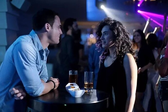 Sevgiliniz gece dışarı çıkıp geç saatte eve dönebilir mi?