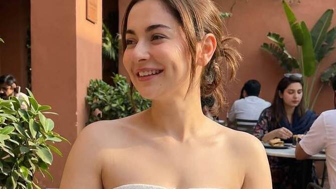 Yanak gamzesi çekici mi duruyor?