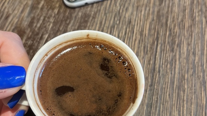 Kimlere pazartesi kahvesi ısmarlayayım?