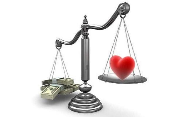 Aşk mı♡? Para mı$?