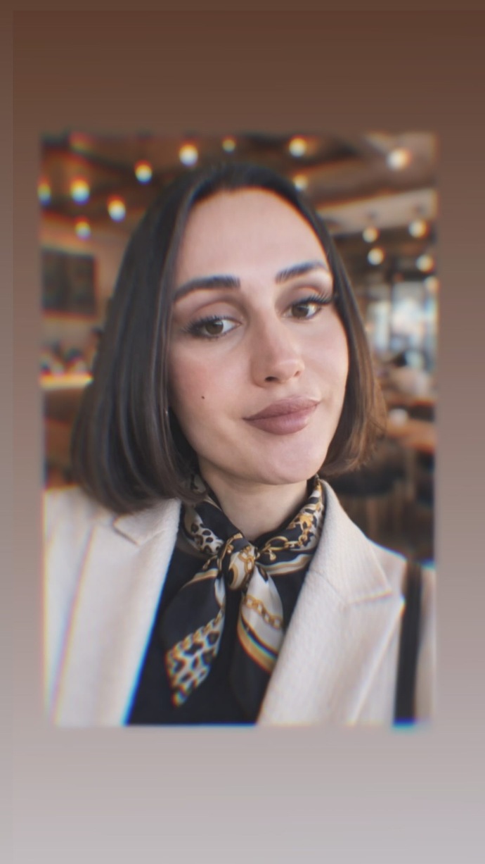 Sizce yapay zeka olduğu çok belli mi?