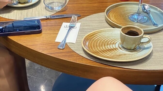 Kadınların bu kadar pürüssüz bir cilde sahip olması gerçek mi?