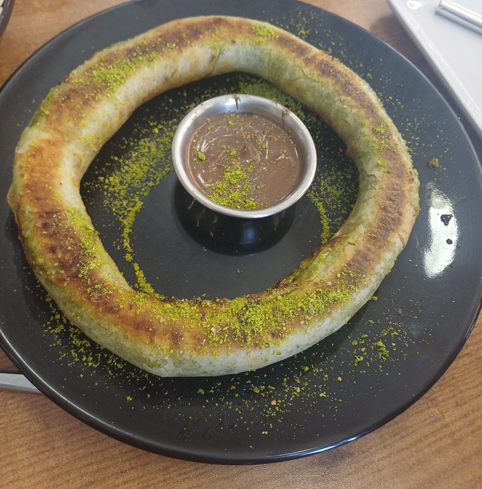 Simit katmer sevenler burada mı, sizce gerçekten uçuş modu mu bu lezzet?