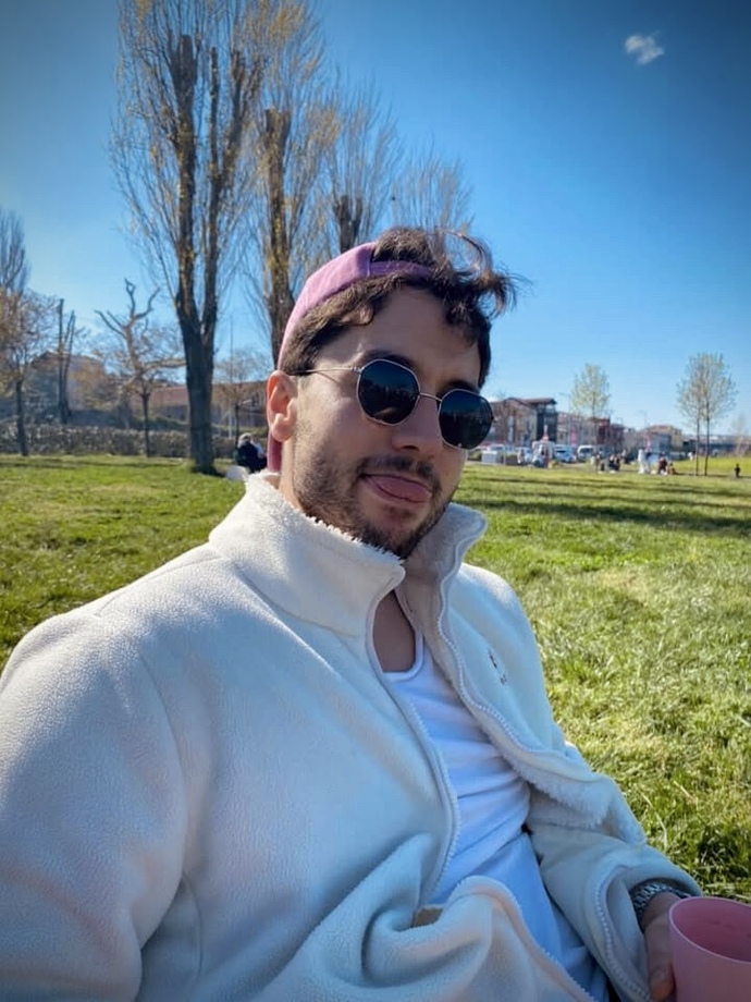Bu fotolardan hangisi instaya sallanır?