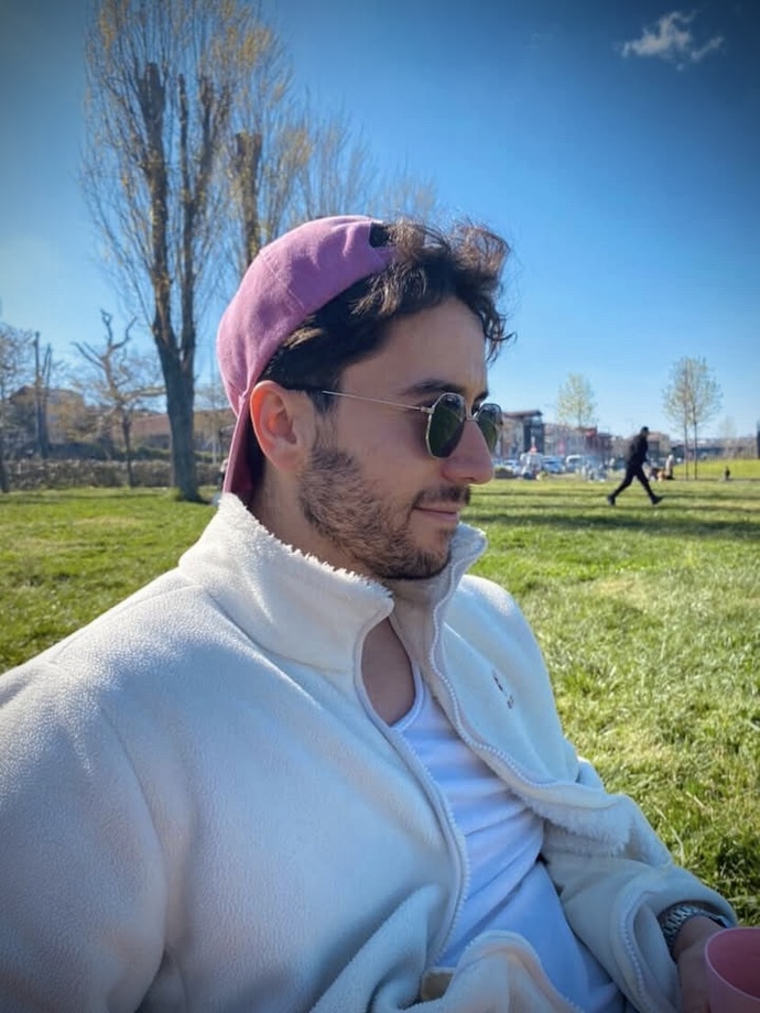 Bu fotolardan hangisi instaya sallanır?