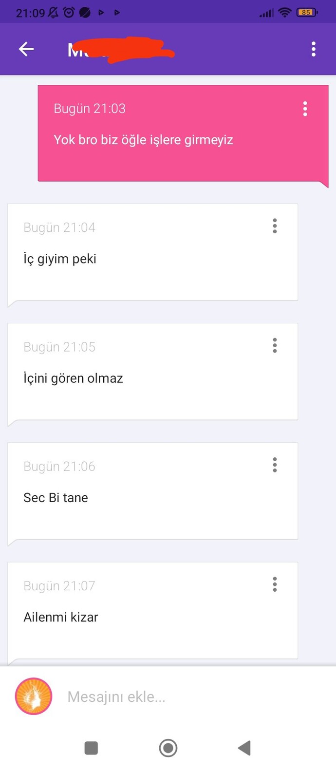 Bu sitedeki erkekler neden hep aynı tepkiyi veriyor, laftan anlamıyorlar mı?