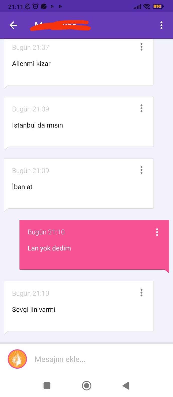 Bu sitedeki erkekler neden hep aynı tepkiyi veriyor, laftan anlamıyorlar mı?
