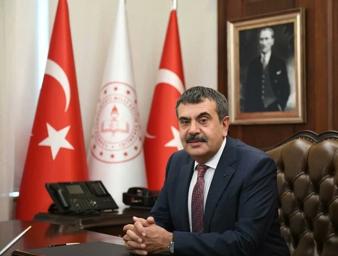 Okul saldırılarında bu kadar ölü varken neden milli yas ilan edilmedi, bu duyarsızlık değil mi?