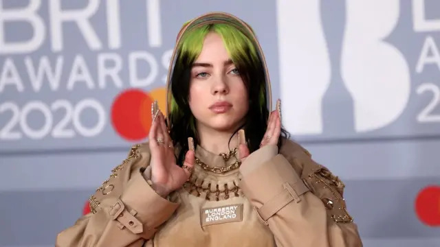 Sizce Billie Eilish güzel mi?