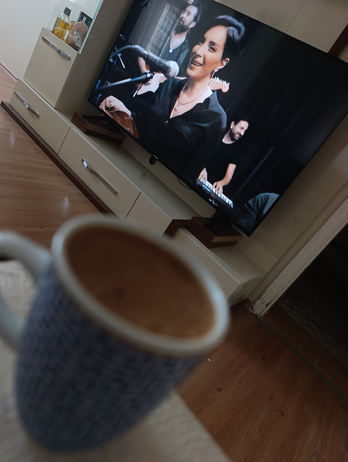 ☕🎶