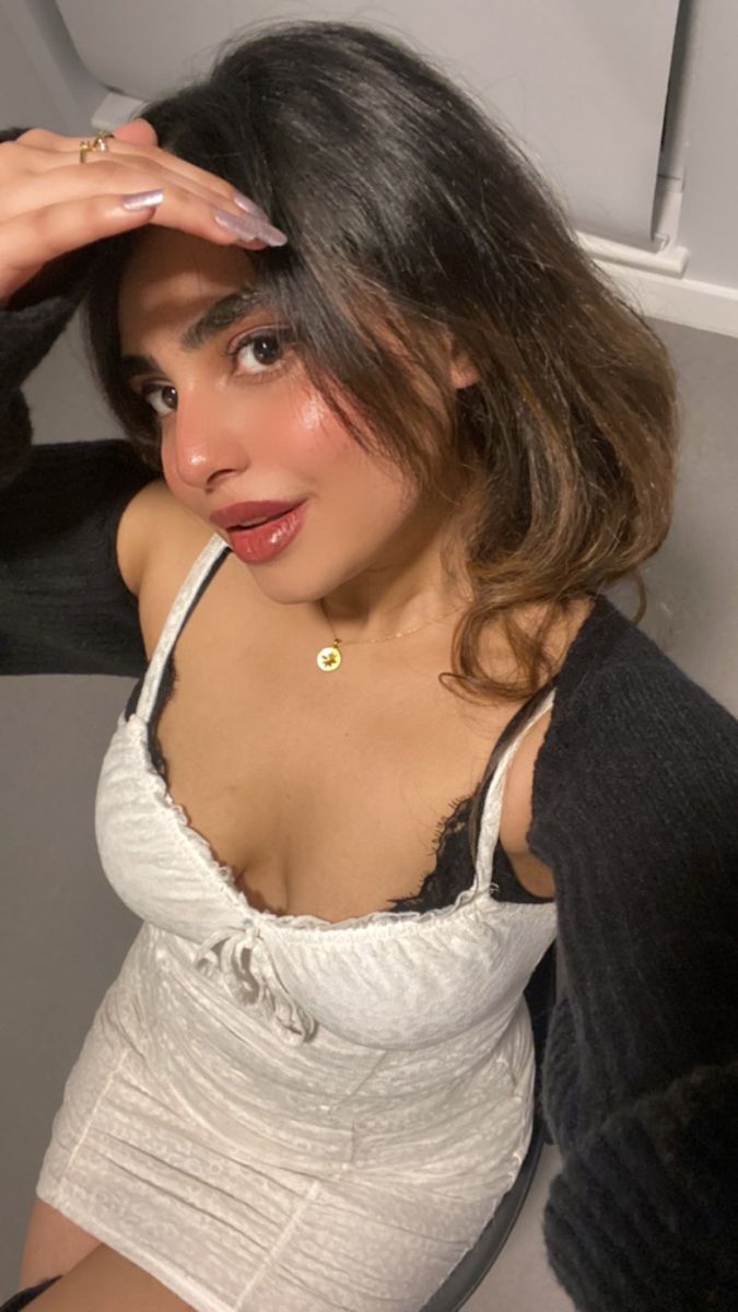 Dudaklarınız doğal halinde, lip gloss sürmeden de güzel duruyor mu?