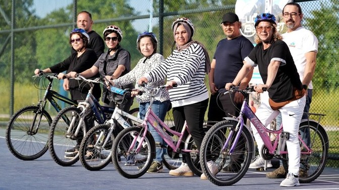 İstanbul’da bisiklet sürmeyi yetişkin olarak öğrenmek için kurs var mı?