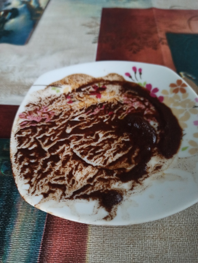Kızlar, kahve falı baktırmak istiyorum, aşk ve kalbimdeki kişi hakkında bakar mısınız?