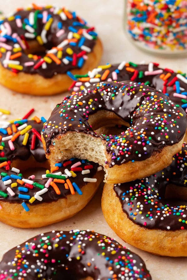 Donut tatlısı yediniz mi sever misiniz?