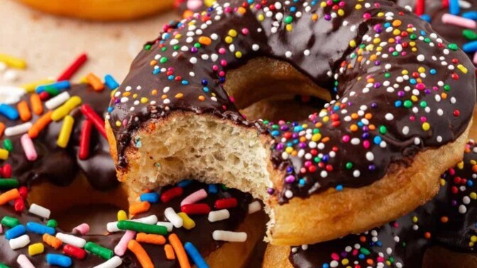 Donut tatlısı yediniz mi sever misiniz?