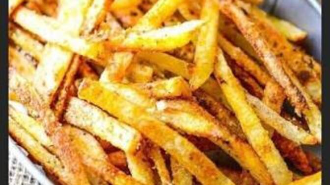 Günaydın. Sabah kahvaltısında patates kızartması mı yok menemen mi tercih edersin?