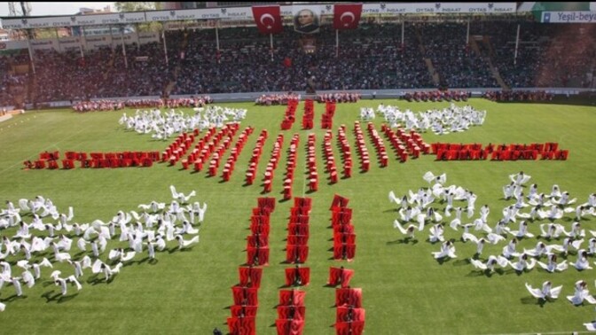 23 Nisan  Ulusal Egemenlik ve Çocuk Bayramı'nın ruhunu bugün siz nasıl hissedip kutluyorsunuz?