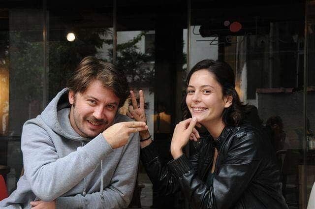 Çok yakın arkadaşla sevgili olunabilir mi?