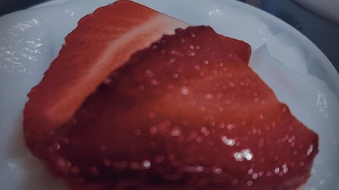 Müzik dinlerken mutfakta tatlı veya yemek yapmayı sever misin?