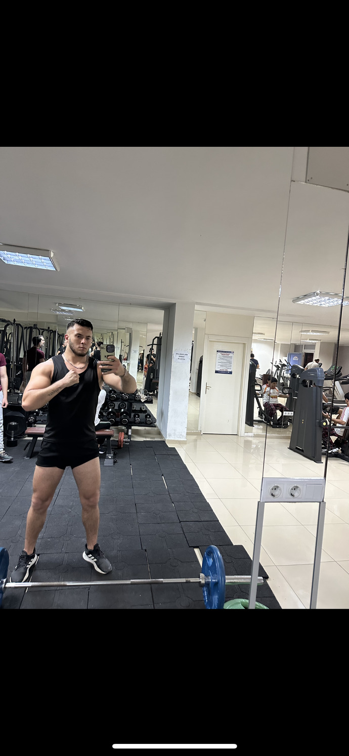 Profesyonel MMA dövüşçüsü olarak tarz ve stilimi yorumlarsanız sevinirim arkadaşlar?